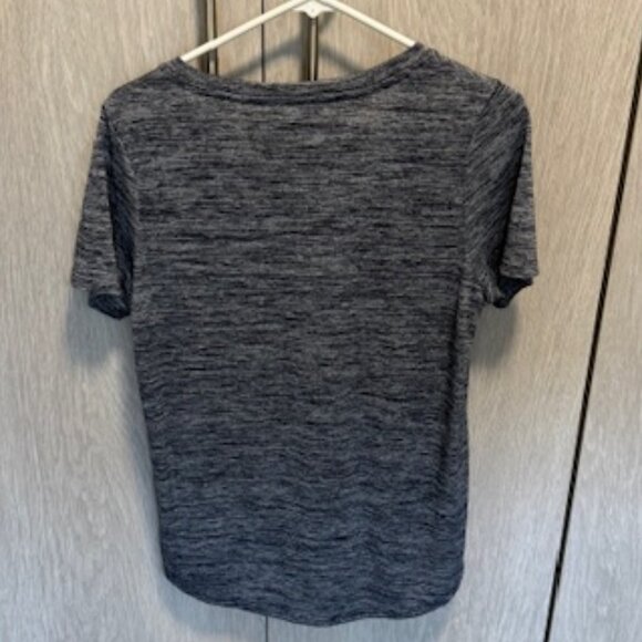 Athleta Breezy Scoop V-Neck Top in Flint Heather – Size Medium - Picture 4 of 7